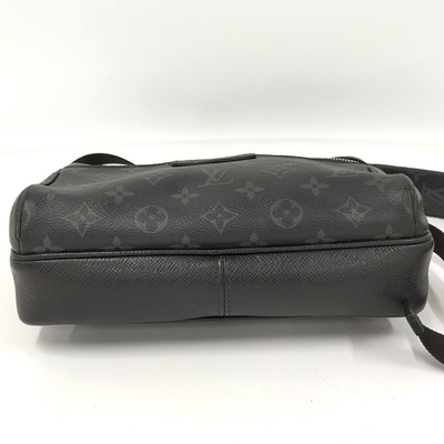 LOUIS VUITTON M30233 Taigarama Outdoor Messenger PM Shoulder bag