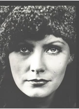 8 x 11 PAPER  B & W  PHOTO-GRETA GARBO