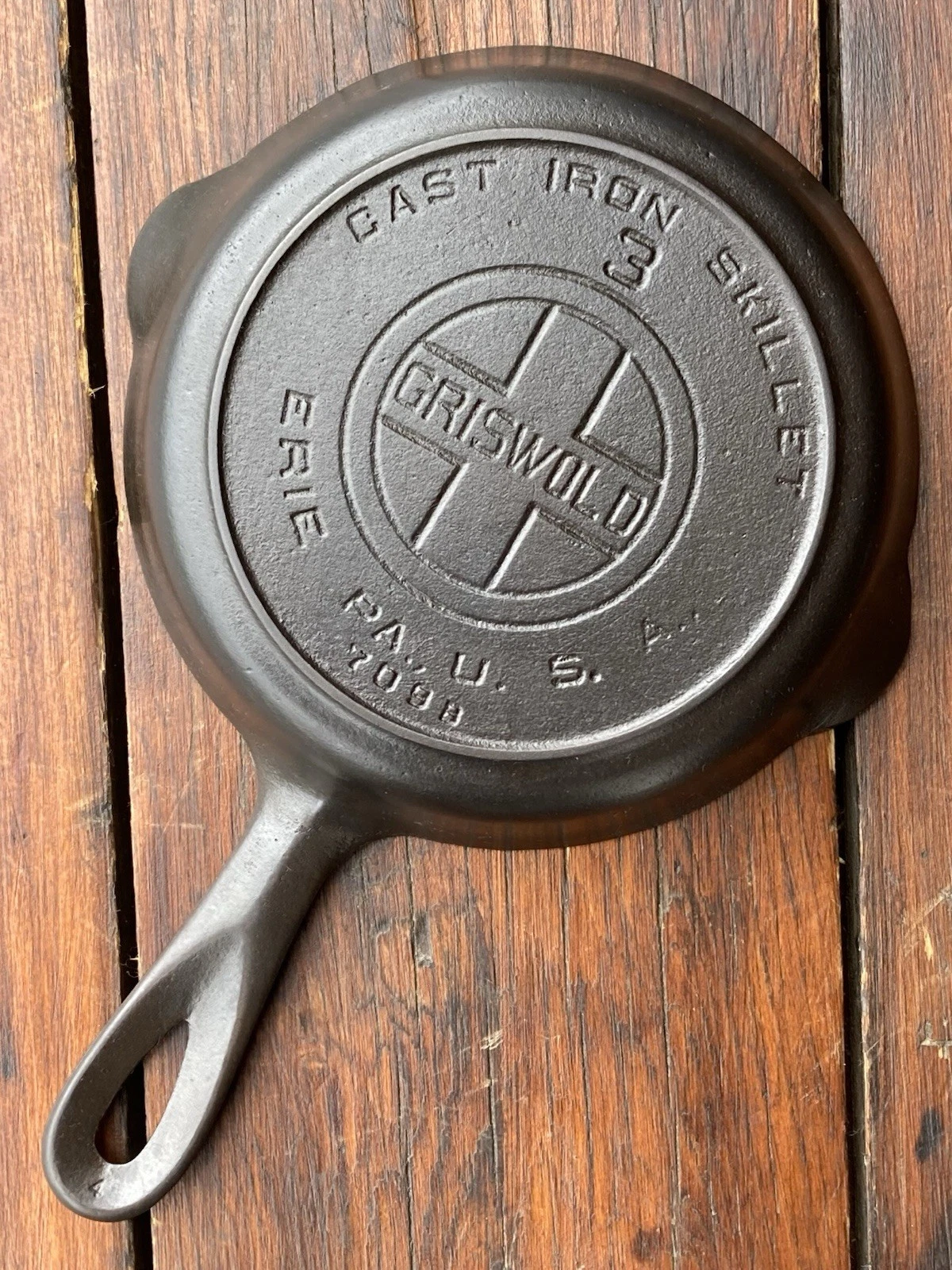 Griswold Cast Iron #3 Large Block Logo Skillet w/ Heat Ring