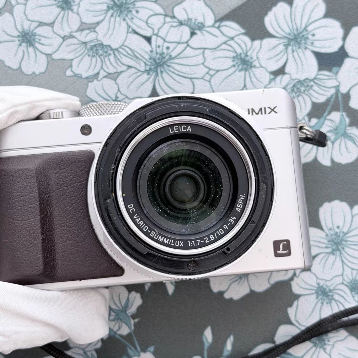 Preços baixos em Câmeras digitais Panasonic Lumix LX100 12-13.9MP