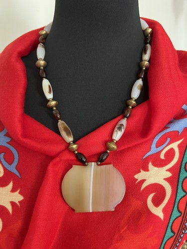 Vintage banded Agate Tibetan pendant with agate & carnelian Gemstone Necklace. - Picture 12 of 12