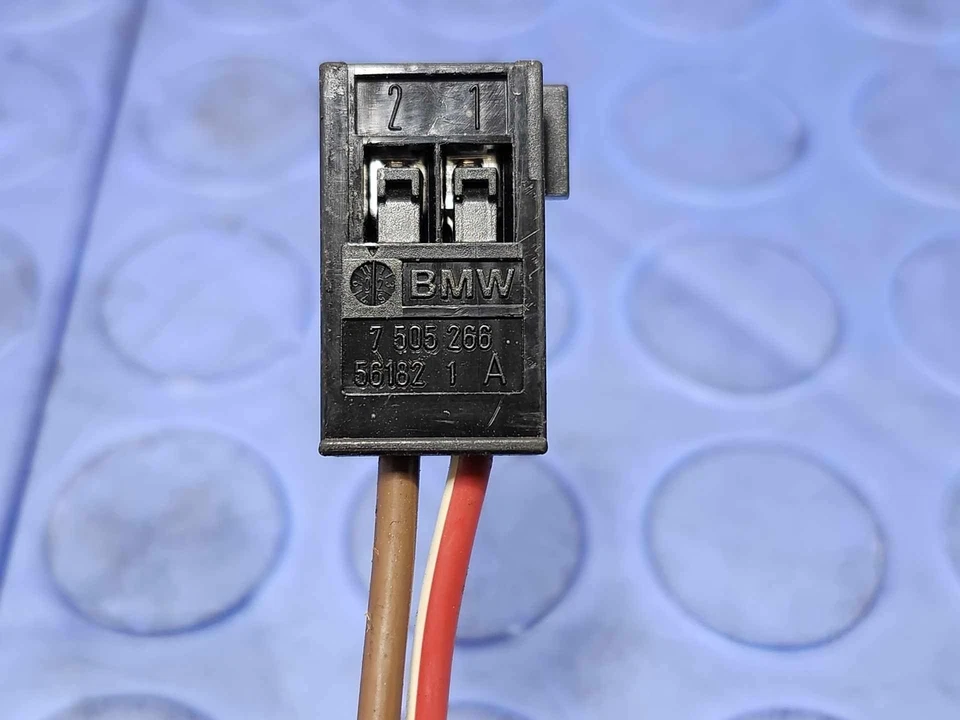 2003-2005 BMW Z4 2.5L Engine Ignition Coil Pack Harness OEM 12517524118 - Image 4 of 4