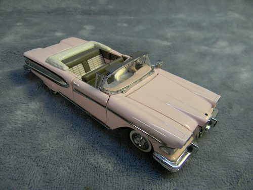 1/43 SCALE VINTAGE 1958 FORD EDSEL CITATION CONVERTIBLE PINK FRANKLIN MINT CAR - 第 1/8 張圖片