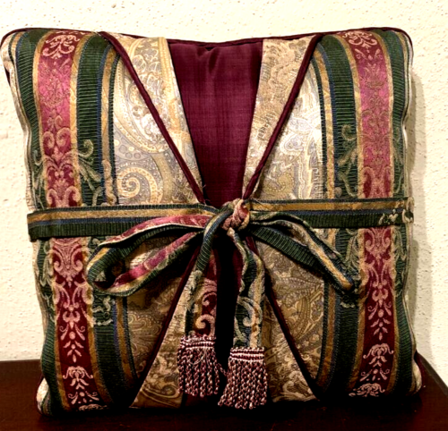 Vintage CROSCILL Townhouse Throw Pillow with Tie and Tassels - Foto 1 di 1