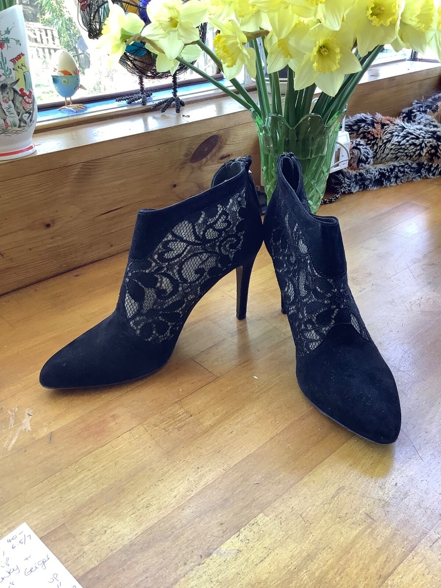 Peter Kaiser Peter Flowers Shoes PETER KAISER Black Suede Lace