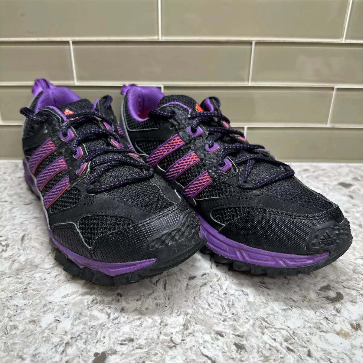 Adidas top kanadia negras