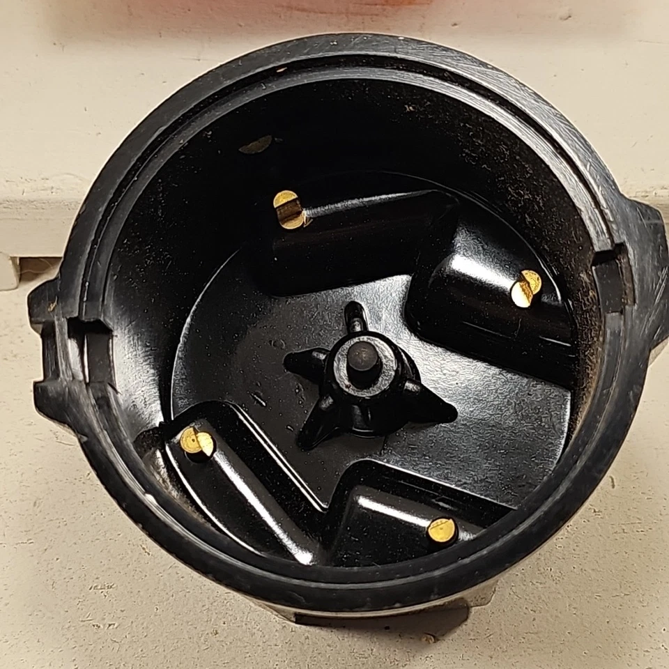 VINTAGE NOS ATLAS IGNITION PARTS 471 DISTRIBUTOR CAP - Image 4 of 4