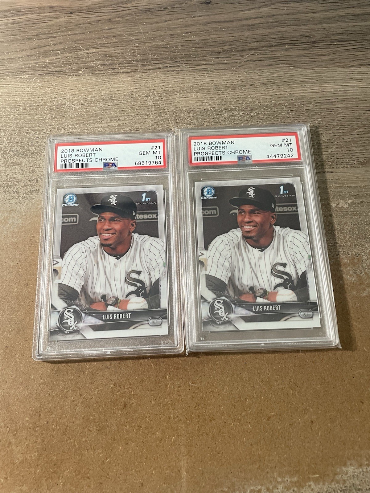 (2) 2018 Bowman - Chrome Prospects Luis Robert #BCP21 (RC) PSA 10