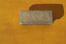VINTAGE COLLECTABLE *STAYPUT PRODUCTS* MELB.AUST HEAVY METAL FLOWER AID