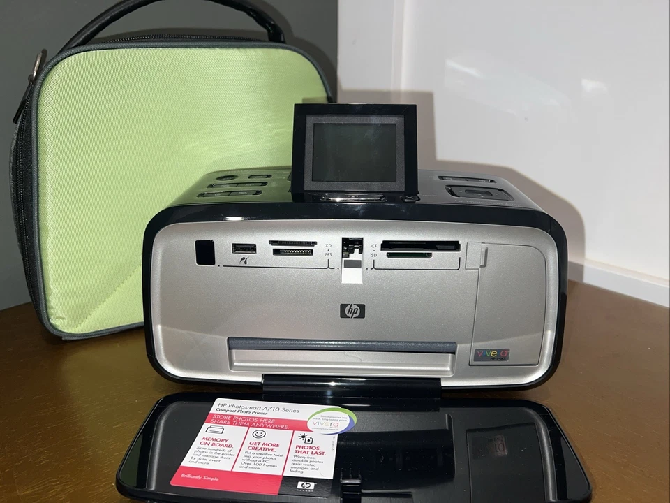 HP PhotoSmart A717 Digital Photo Inkjet Printer W/ Carrying Case - Image 3 of 4