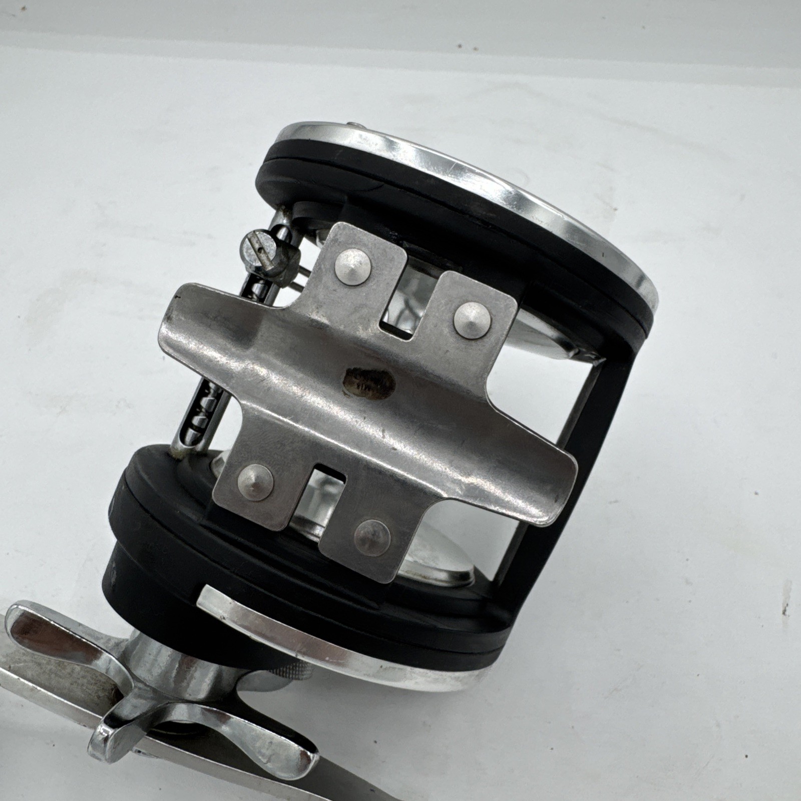 Bass Pro Shops Snagging Special SS-30 Reel - Used - Works Perfectly!