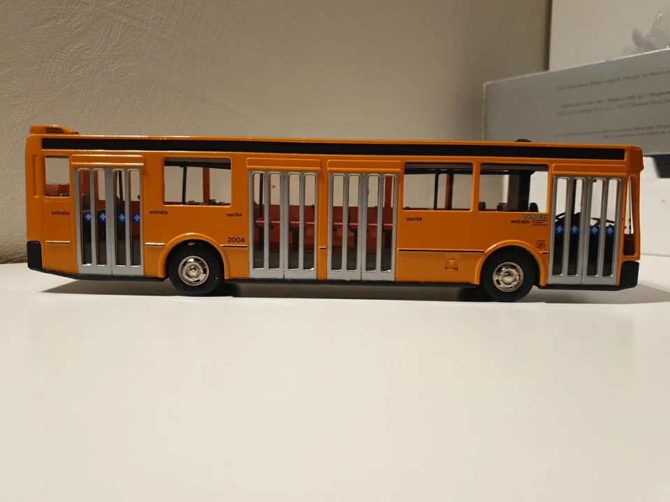 Modellino Autobus Iveco Turbo City Old Cars 1:43 - Immagine 4 di 4