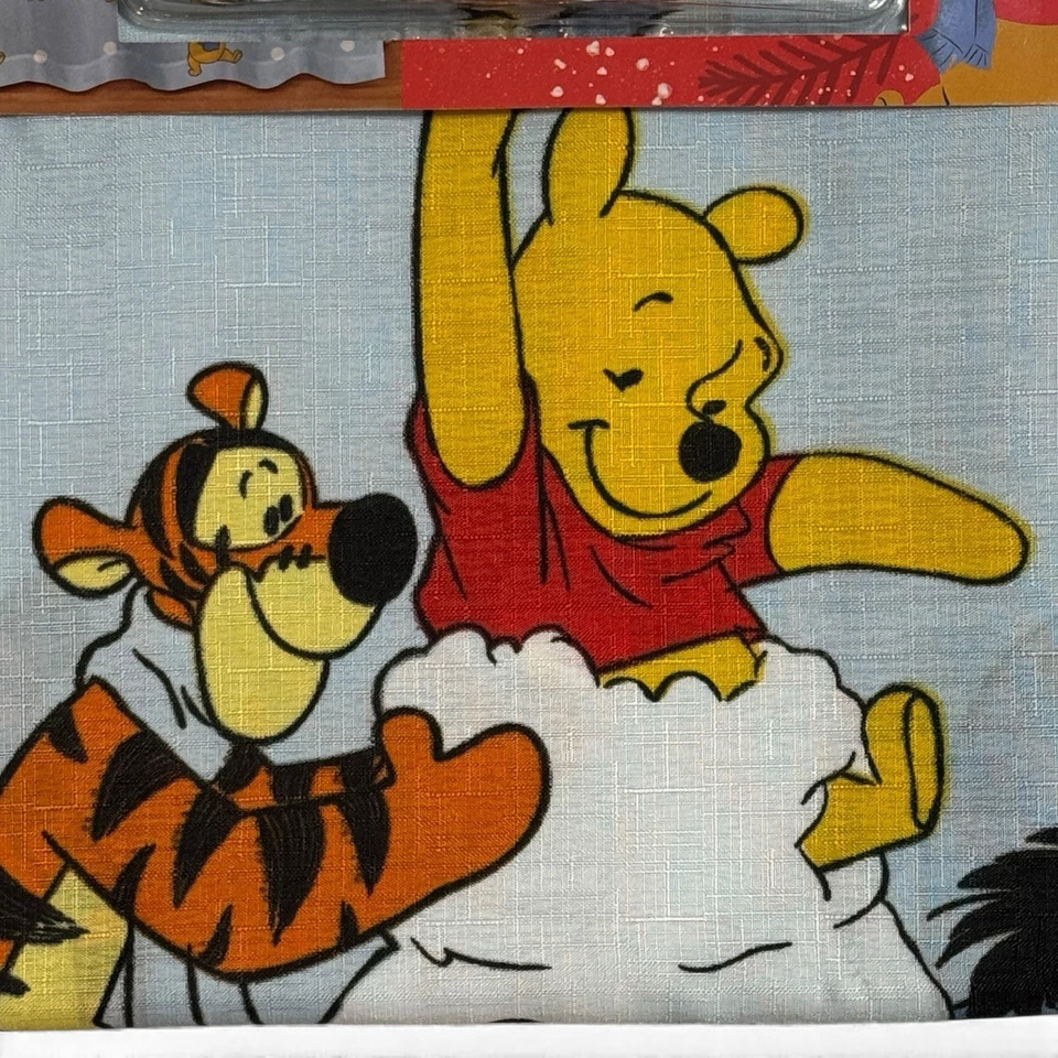 Conjunto de cortina de chuveiro Disney Winnie the Pooh 13 peças 72x72 Natal com ganchos de metal - Imagem 3 de 4