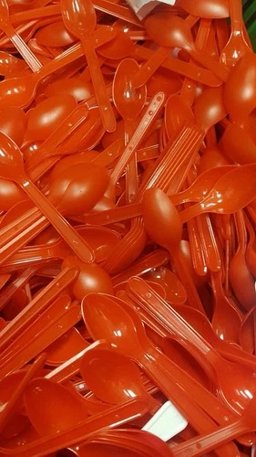 200 Red Spoons Reusable Plastic Picnic/Party/Events - Picture 1 of 2