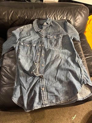 J Crew denim  size 4 blue snap shirt  new tag mint Studio wardrobe auction
