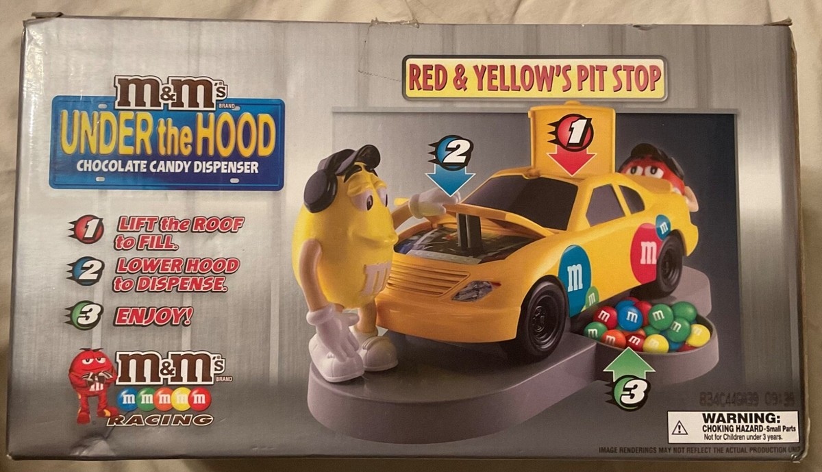 M&M's UNDER the HOOD チョコレート M&M's Under The Hood Car Candy Dispenser Yellow Limited