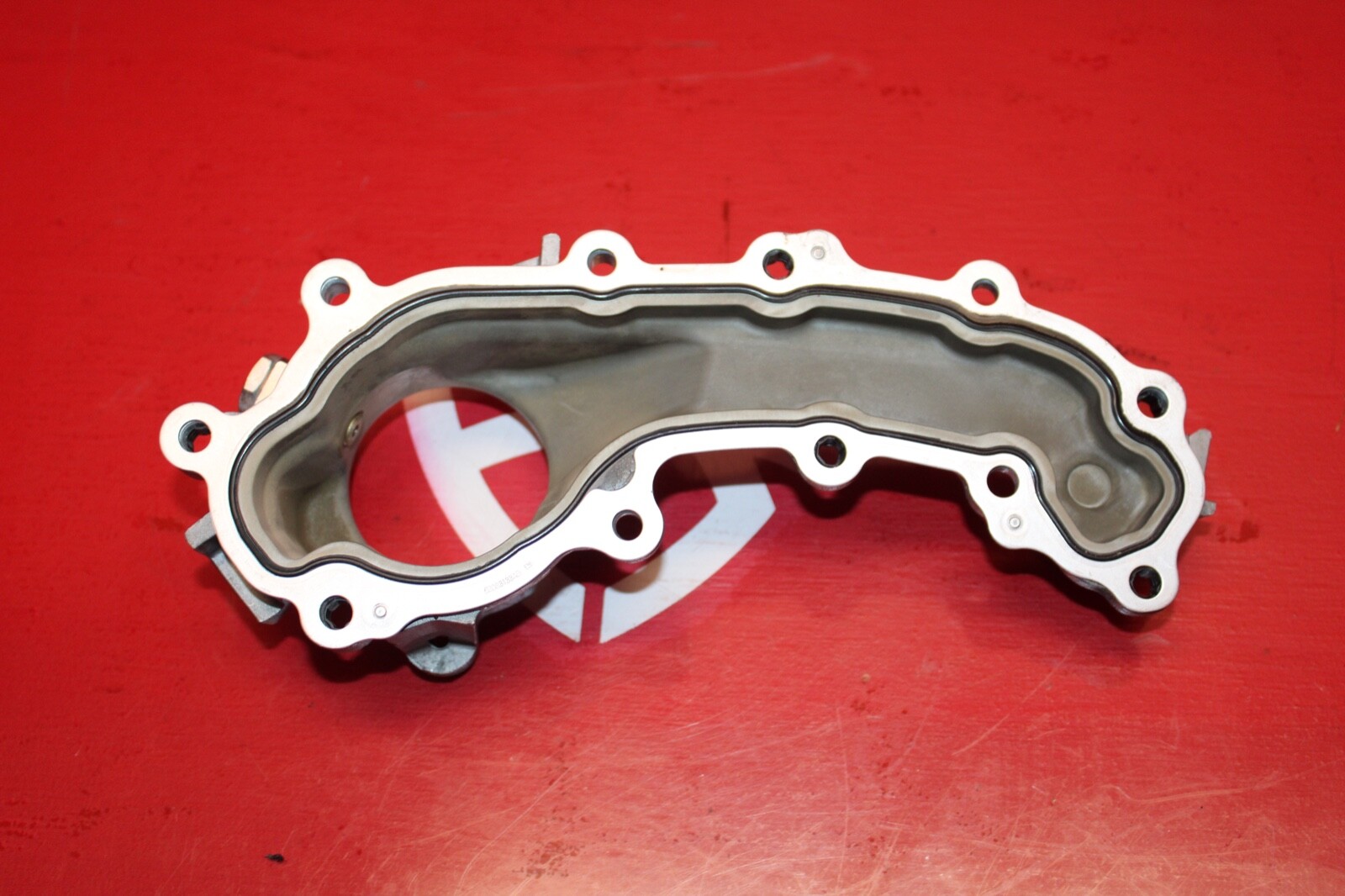 Maserati Ghibli 2014-2019 Thermostat housing