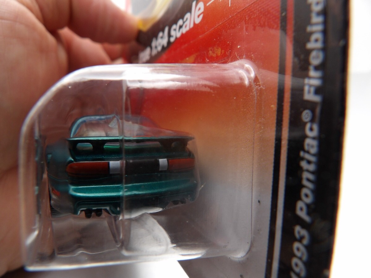 オートワールド　1993　ポンティアック　ファイアーバード　トランザム　1/64 1/64 Auto World True Scale 1993 Firebird Pontiac Trans Am