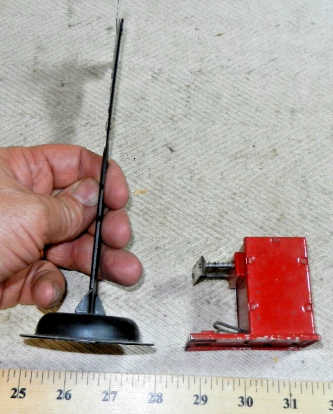 Marx 314 Caution High Speed Trains sign + 505 Bumper - Very Nice Accessories - Image 3 of 4