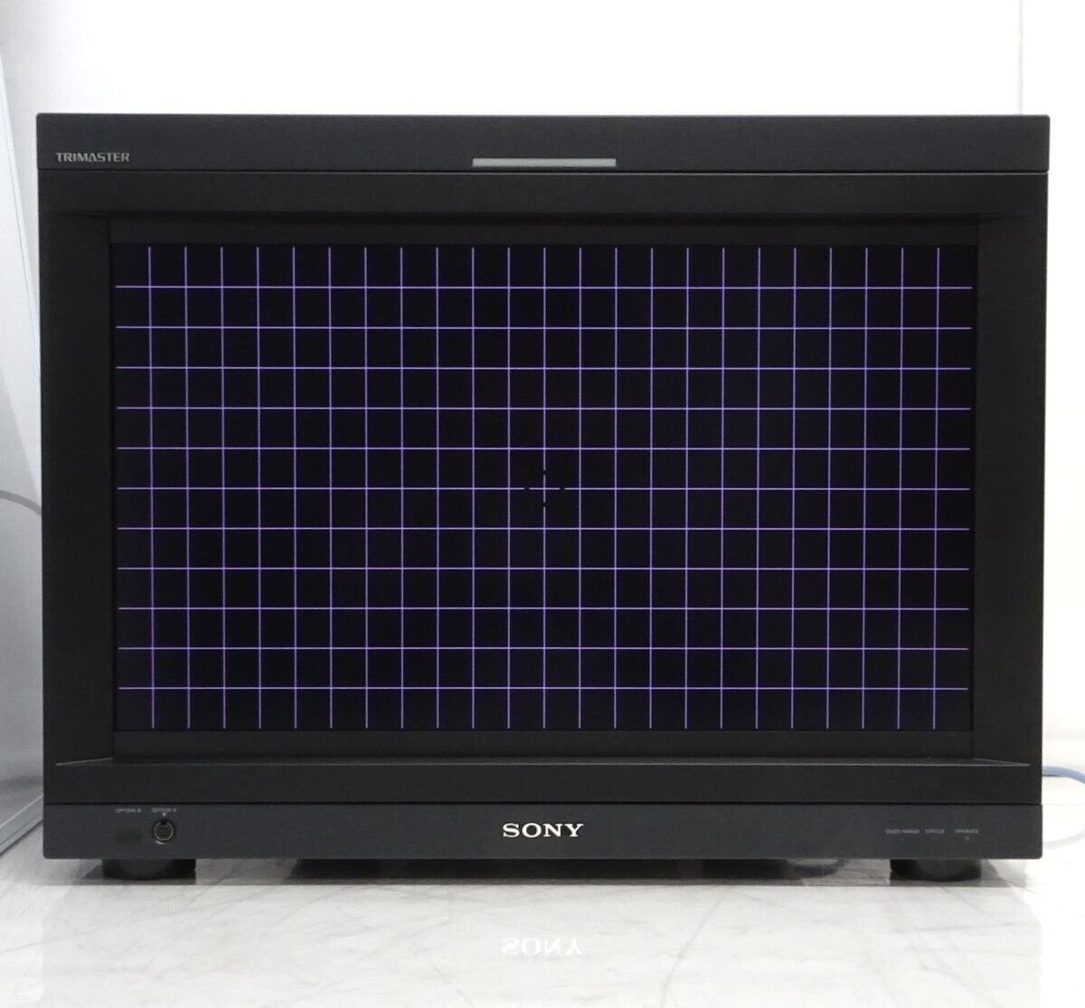 SONY BVM-L230 23in LCD Master Monitor W/ BKM-243HS 38734h SONY BVM-L230 23in LCD Master Monitor W/ BKM-243HS 38734h
