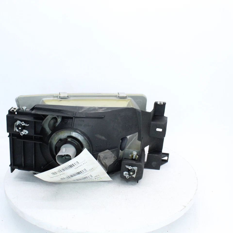 Conjunto de lámpara de cabeza TYC LH número de pieza 114-58445L para Nissan Quest 1998 Foto 4 de 4