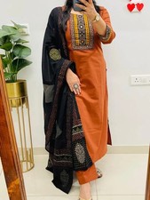 Pakistani Beautiful Ethnic Kurta Set Women's Wedding Wear Kurti Pant Dupatta Set