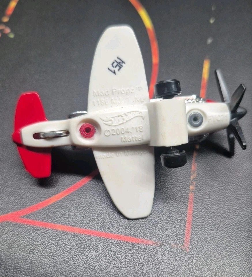 Hot Wheels Metro SS S+R Propeller Plane Die Cast Airplane Diecast 2004 - Image 4 of 4