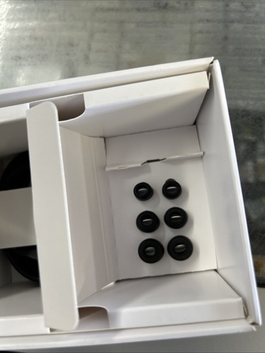 PULSE Explore Wireless Earbuds playstation! Mint - Picture 13 of 13