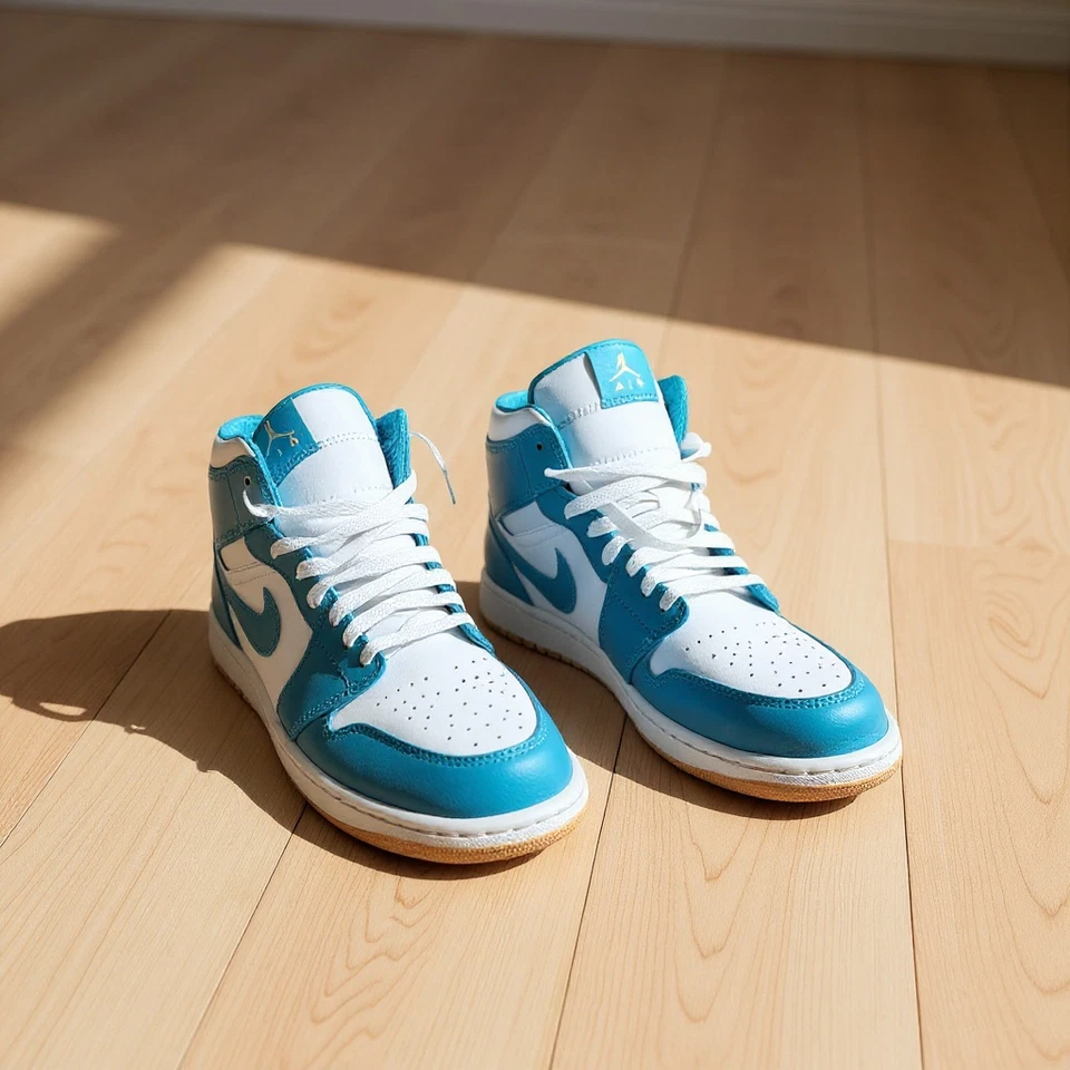 Nike Air Jordan 1 Mid 'Aquatone' – Herren Basketball-Sneaker in EU 44,5 - Bild 2 von 4