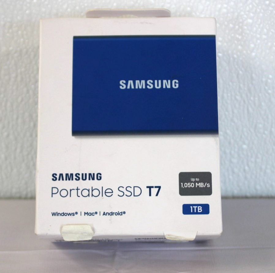 値下げしましたSAMSUNG Portable SSD T7 1TB 新品未使用 SAMSUNG 1TB T7 Portable Solid State Storage, USB 3.2