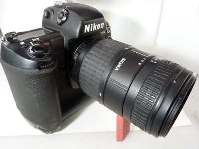 VINTGE Nikon D1X 5.3 MP Digit. SLR Cam. w SIGMA DL macro  70-300/4-5.6 lens.READ