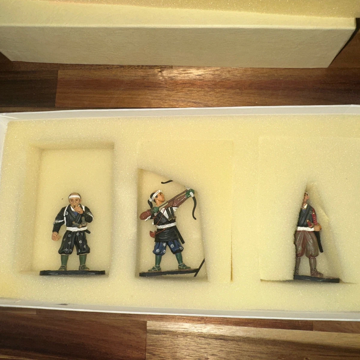 Preços baixos em King & Country Soldado de chumbo Soldados de