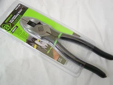 (1) NEW Greenlee 0151-09D 9" High Leverage Side Cutting Linesman Pliers (in pkg)
