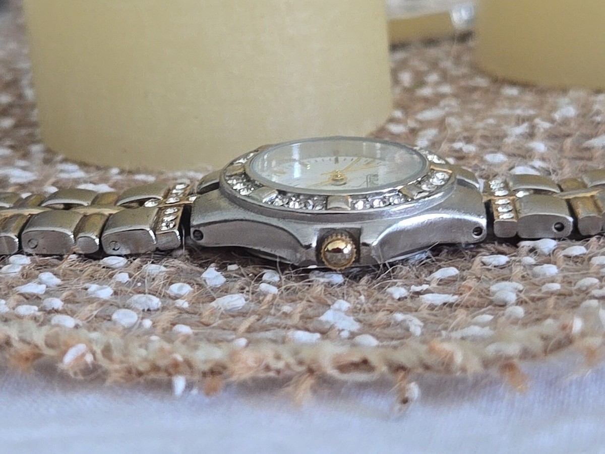 Vintage Dufonte Lucien Piccard Ladies Two Tone Watch Crystals 7.5\