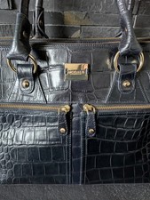 Modalu Pippa fabulous black leather bag in "croc" pattern, gold tone accents 