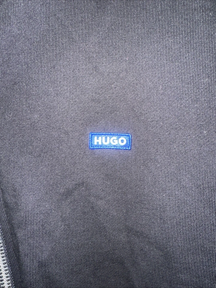 Suéter de lana Hugo Boss para hombre talla S negro Foto 2 de 4