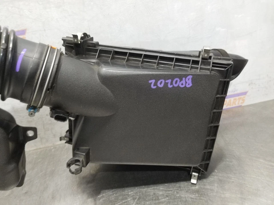 14 2014 TOYOTA 4RUNNER LIMITED 4.0L ENGINE AIR CLEANER INTAKE - Image 3 of 4