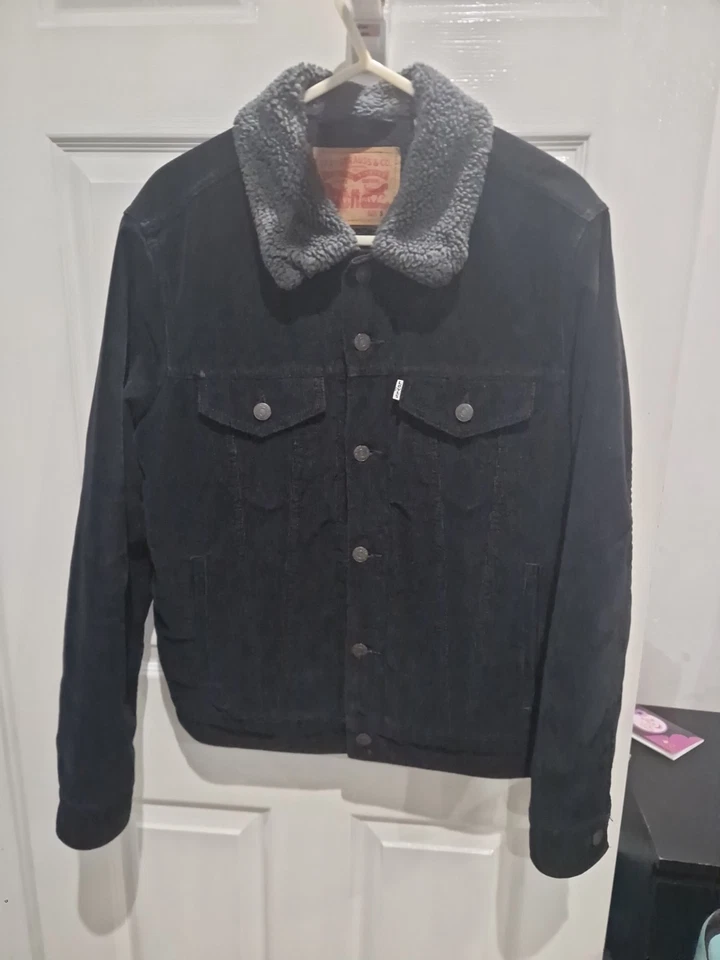 Levi's Sherpa Trucker Jacket, photo 2 of 5