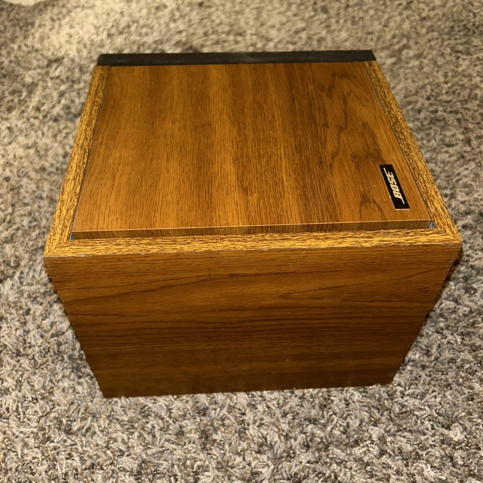 Bose 2.2 Left Direct Reflecting Bookshelf Speaker S/N 155153 No Cords Unit Only - Image 4 of 4