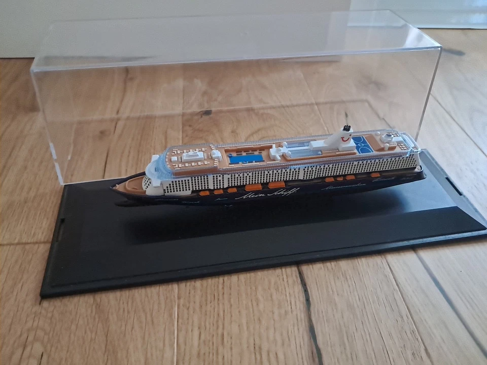 Modellino esposizione Nave Da Crociera "Mein Schiff 3" - Immagine 4 di 4