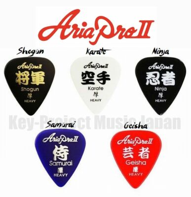 Aria Pro II KANJI Gitarren-Plektrum 5 Typen Set Neu Shogun Samurai Ninja mit Tracking#