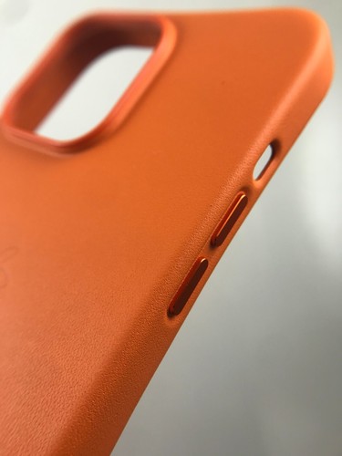 Oryginalne skórzane etui Apple z magsafe do iPhone 14/14 Plus/14 Pro/14 Pro/14 Pro Max - Zdjęcie 21 z 42