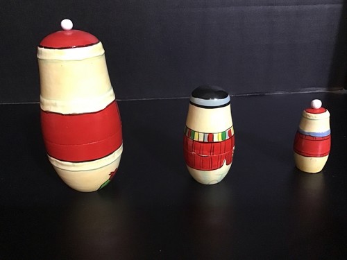 VTG Matryoshka Nesting Dolls Hand-Painted 3 persons 5 1/2"x2 1/2" - Picture 3 of 7