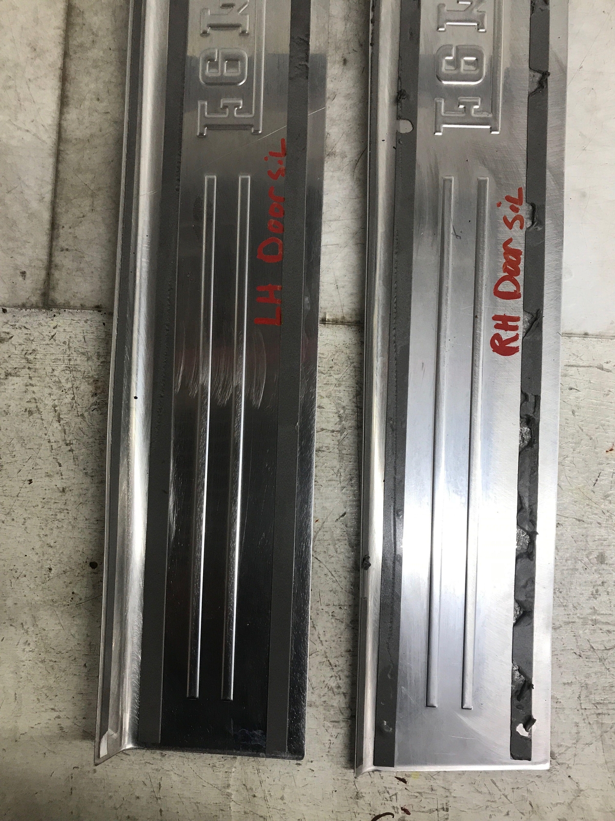 2017-2020 FERRARI GTC4LUSSO LEFT RIGHT DOOR SILL SCUFF PLATE PANEL SET 86874300