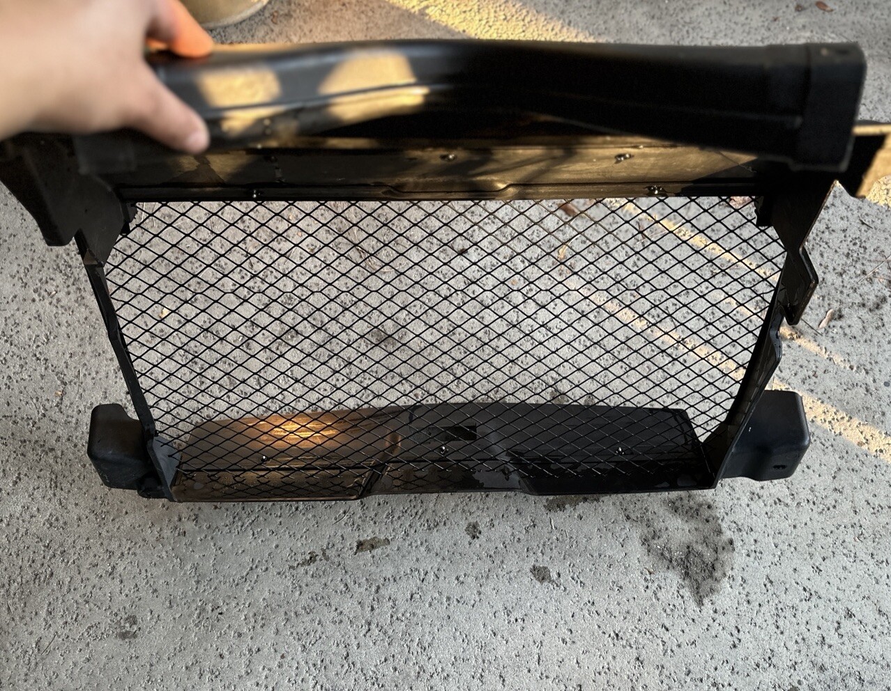2014-2021 Maserati Quattroporte Front Radiator Support Grille Air Duct 670001328
