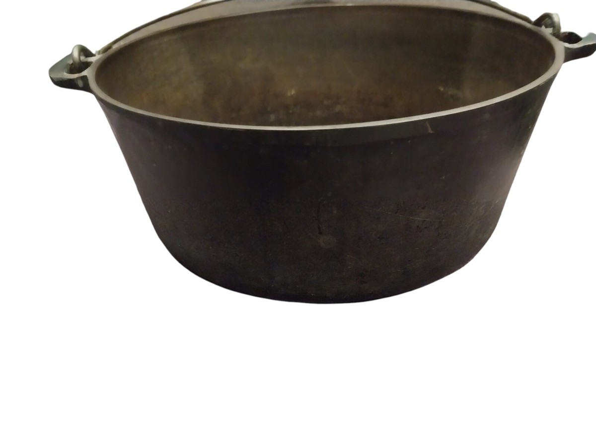 Wagner Ware Sidney O #8 Cast Iron Drip Drop Round Roaster w Wagner Ware Sidney O #8 Cast Iron Drip Drop Round Roaster w