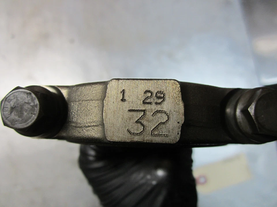 Pistón y biela estándar desde 2008 VOLKSWAGEN R32 3.2 Foto 2 de 4