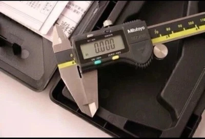 Mitutoyo Japan 500-196-30 150 mm/6 Zoll digitaler Digimatic-Messschieber