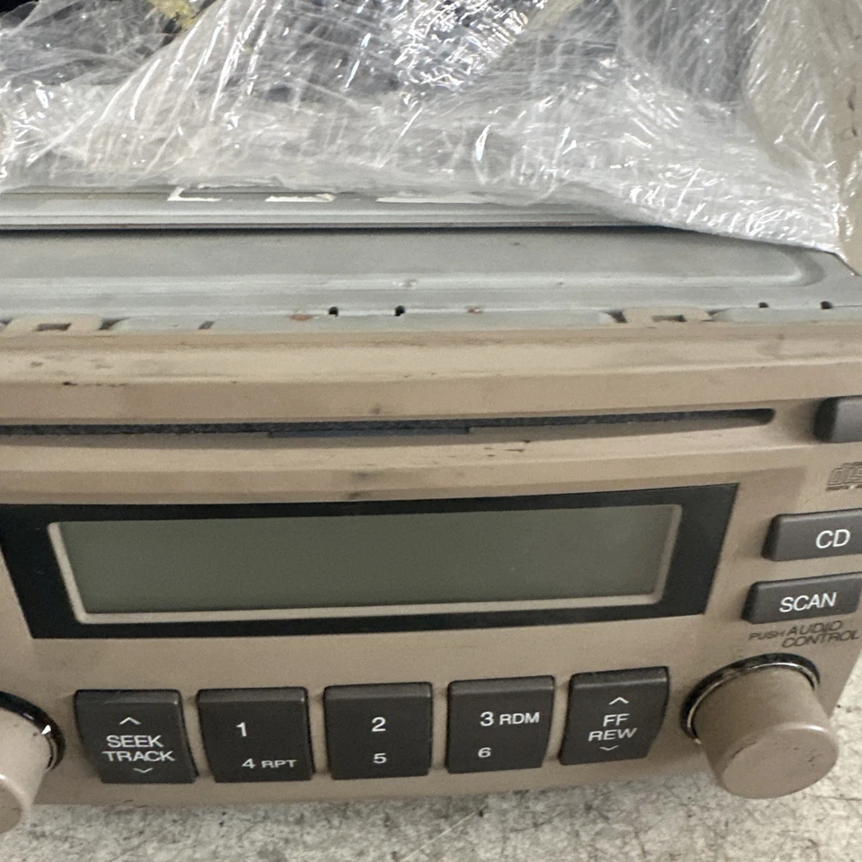 2005 - 2010 Hyundai Kia OEM AM FM Radio Stereo CD Player Receiver Tan - Bild 3 von 4