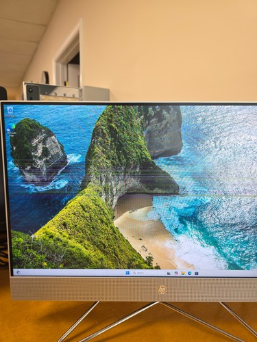 HP 24 All-In-One, Ryzen 5 4500U, 8GB Ram, 1TB SSD, Windows 11 (read description) - Afbeelding 3 van 15